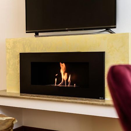 Ultracentral Luxury Apartment คลูจ-นาโปกา ภายนอก รูปภาพ