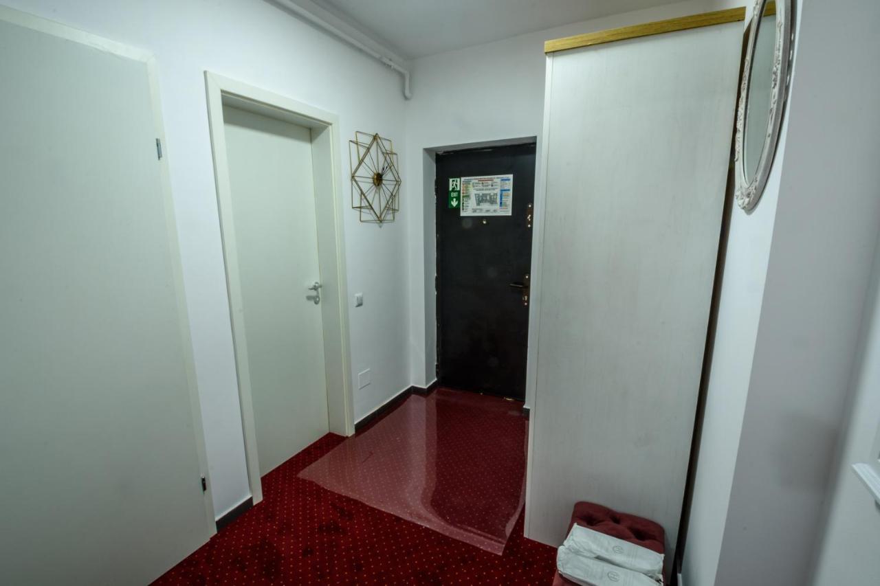 Ultracentral Luxury Apartment คลูจ-นาโปกา ภายนอก รูปภาพ