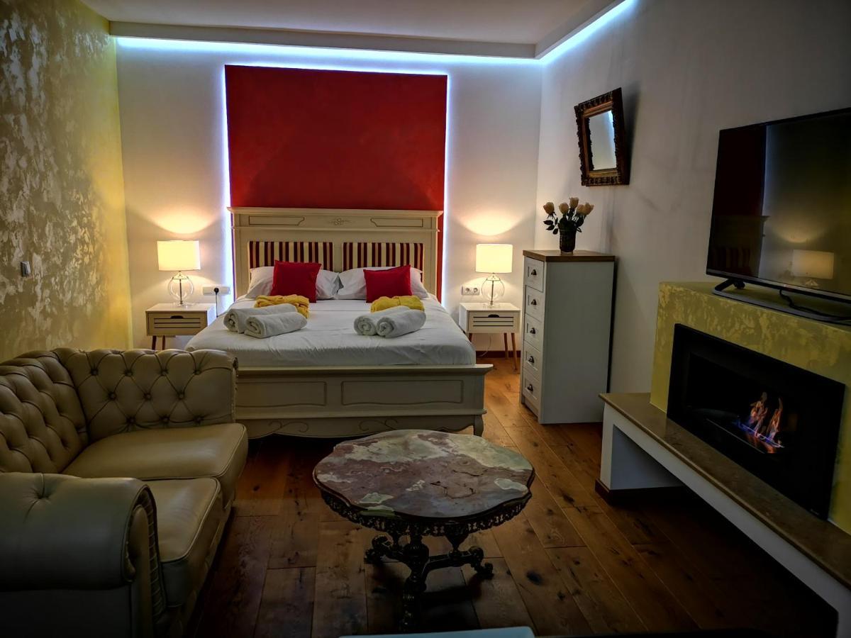 Ultracentral Luxury Apartment คลูจ-นาโปกา ภายนอก รูปภาพ