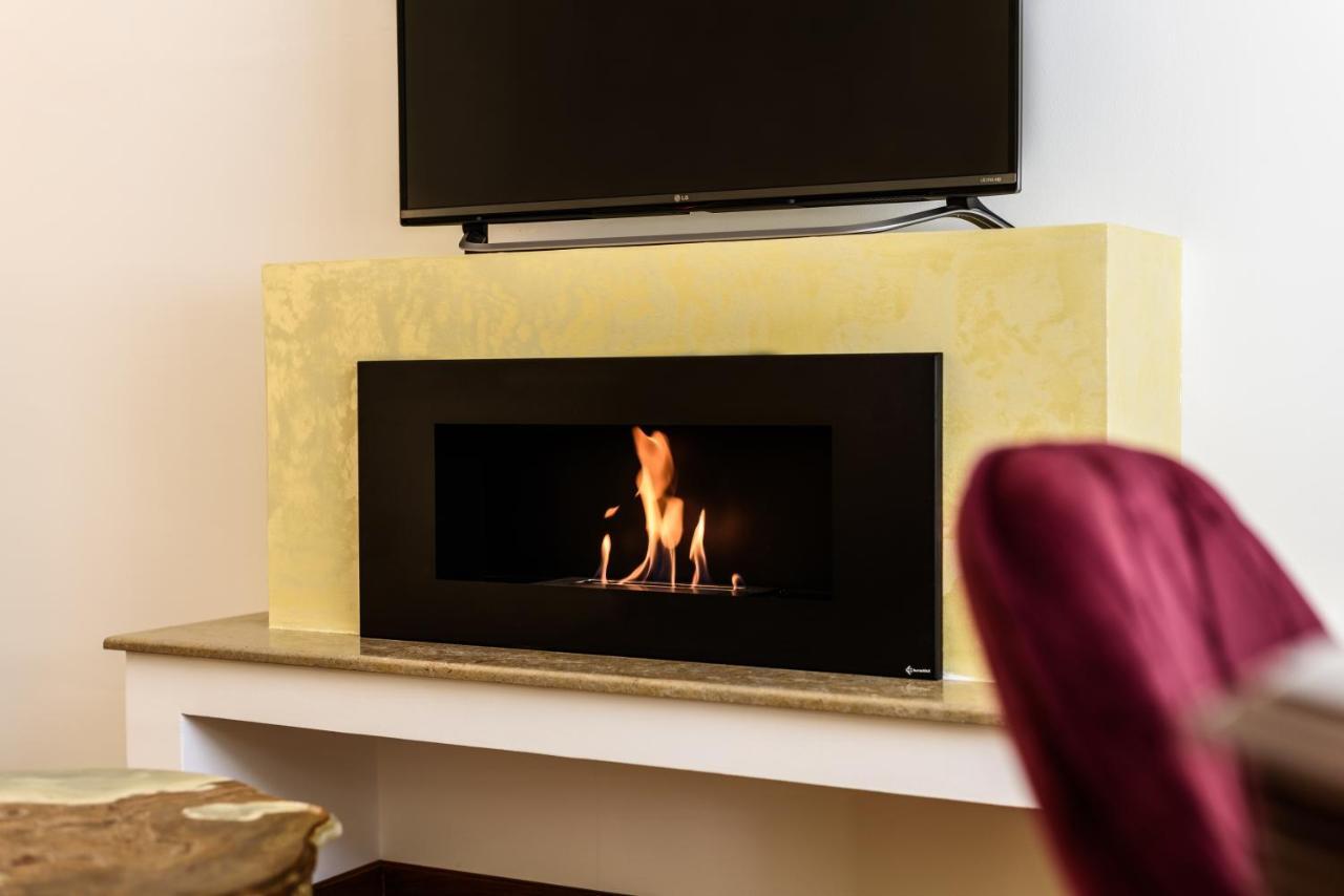 Ultracentral Luxury Apartment คลูจ-นาโปกา ภายนอก รูปภาพ